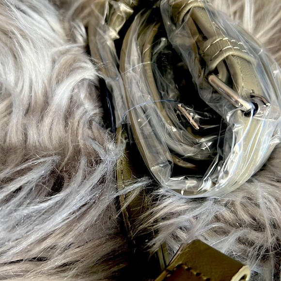 Steve‎ Madden olive Crossbody - Picture 8 of 9